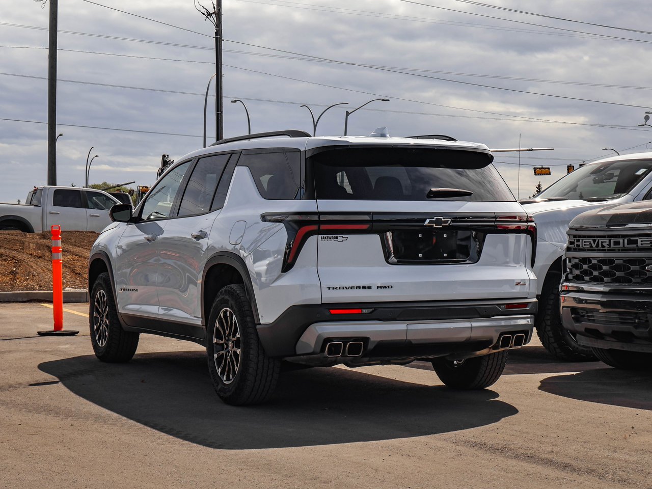 2026 Chevrolet Traverse AWD 4dr Z71 White Sherwood Park - photo #5