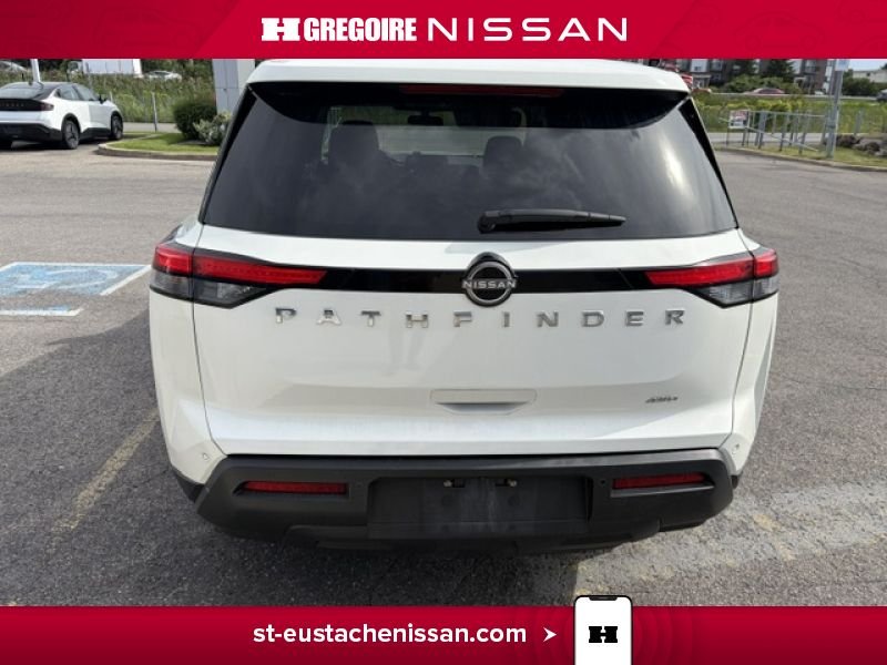 2022 Nissan Pathfinder White Saint-Eustache - photo #11