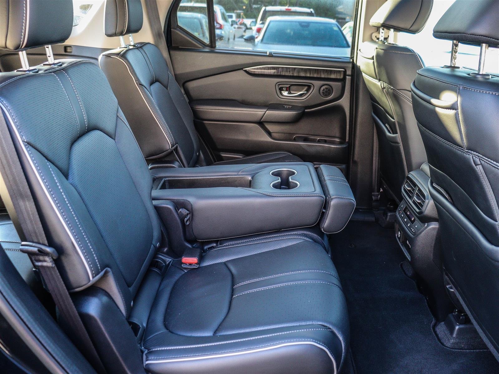 Honda Pilot Touring 2023 Black Ottawa & Gatineau - photo #18