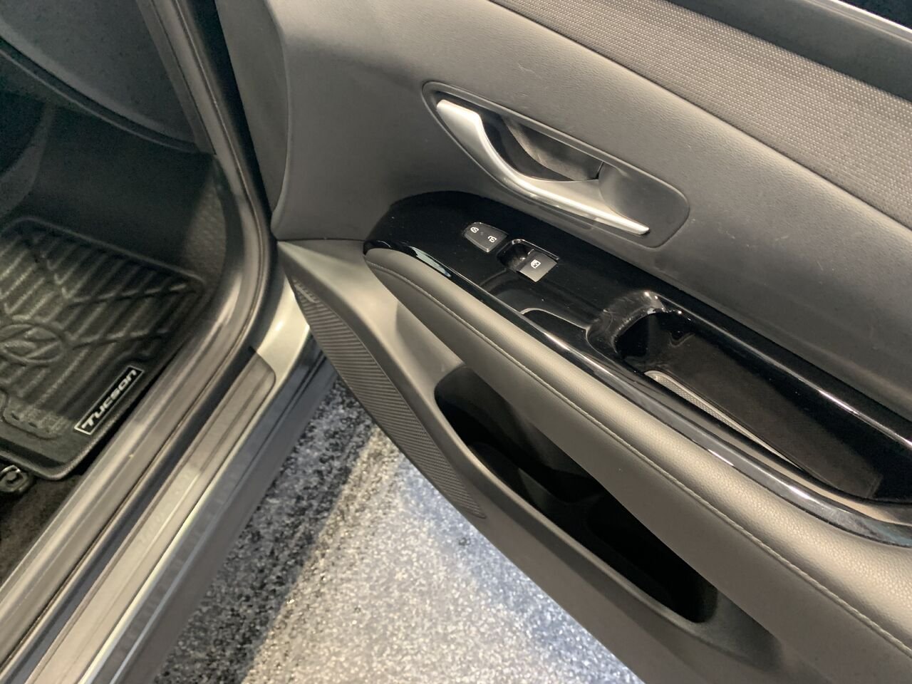Hyundai Tucson hybride TUCSON LUXURY 2023 Gris Châteauguay - photo #16