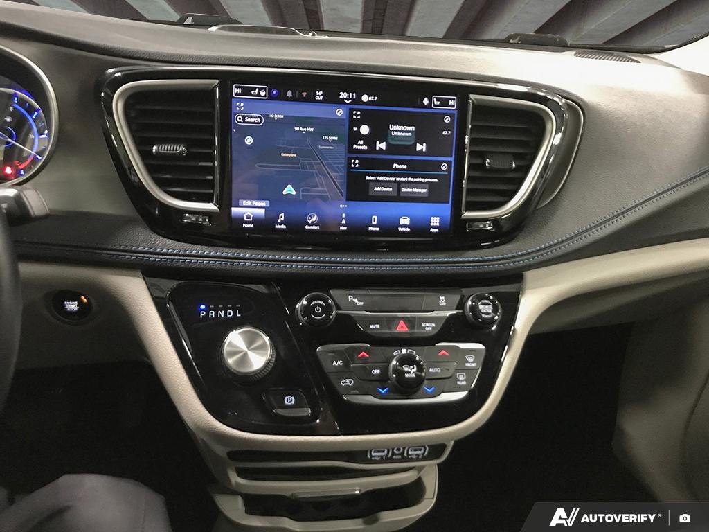 2021 Chrysler Pacifica Hybrid 2601324A | Touring L Plus White Edmonton - photo #18