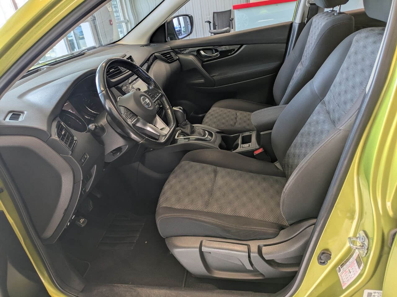 2017 Nissan Qashqai Green Gatineau - photo #13