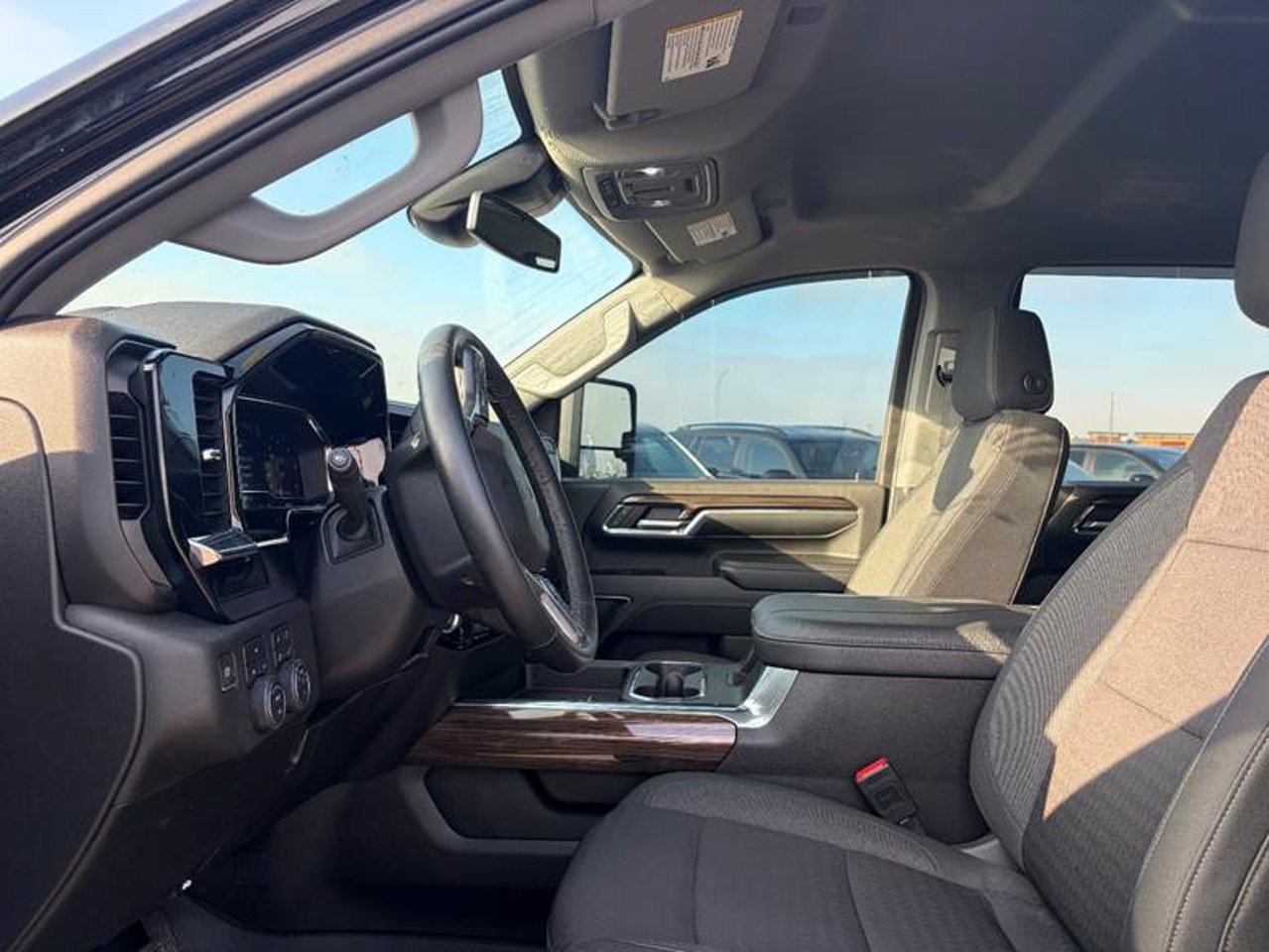 2024 Chevrolet Silverado 2500HD 4WD Crew Cab 159 LT Black Sherwood Park - photo #5