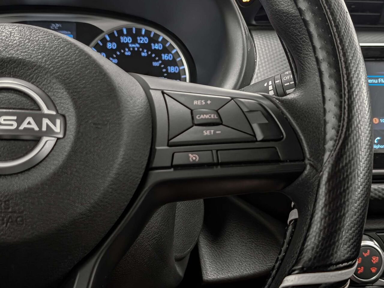 Nissan KICKS S 8 Pneus Bas Kilométrage 2023 Bleu Sherbrooke - photo #16