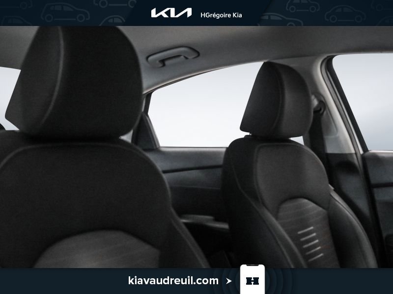 2020 Kia Forte White Blainville - photo #23