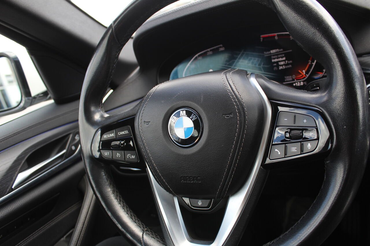 2021 BMW 5 Series VIN: WBA13BJ06MCG37906 White Sainte-Rose - photo #12