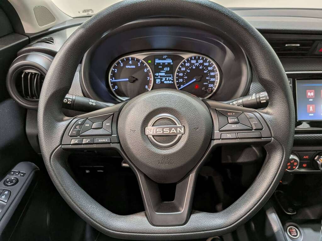 Nissan Kicks 2024 Noir Val-David - photo #14