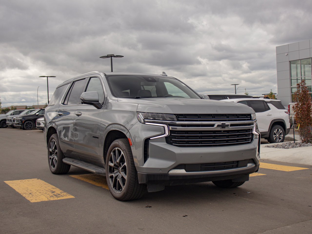 2023 Chevrolet Tahoe 4WD 4dr LT Grey Sherwood Park - photo #14