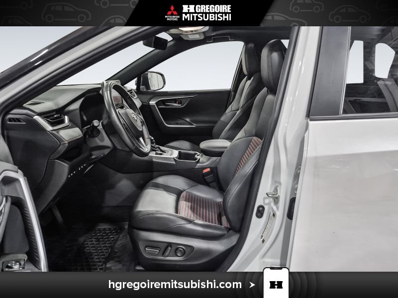 2023 Toyota RAV4 Prime White Blainville - photo #13