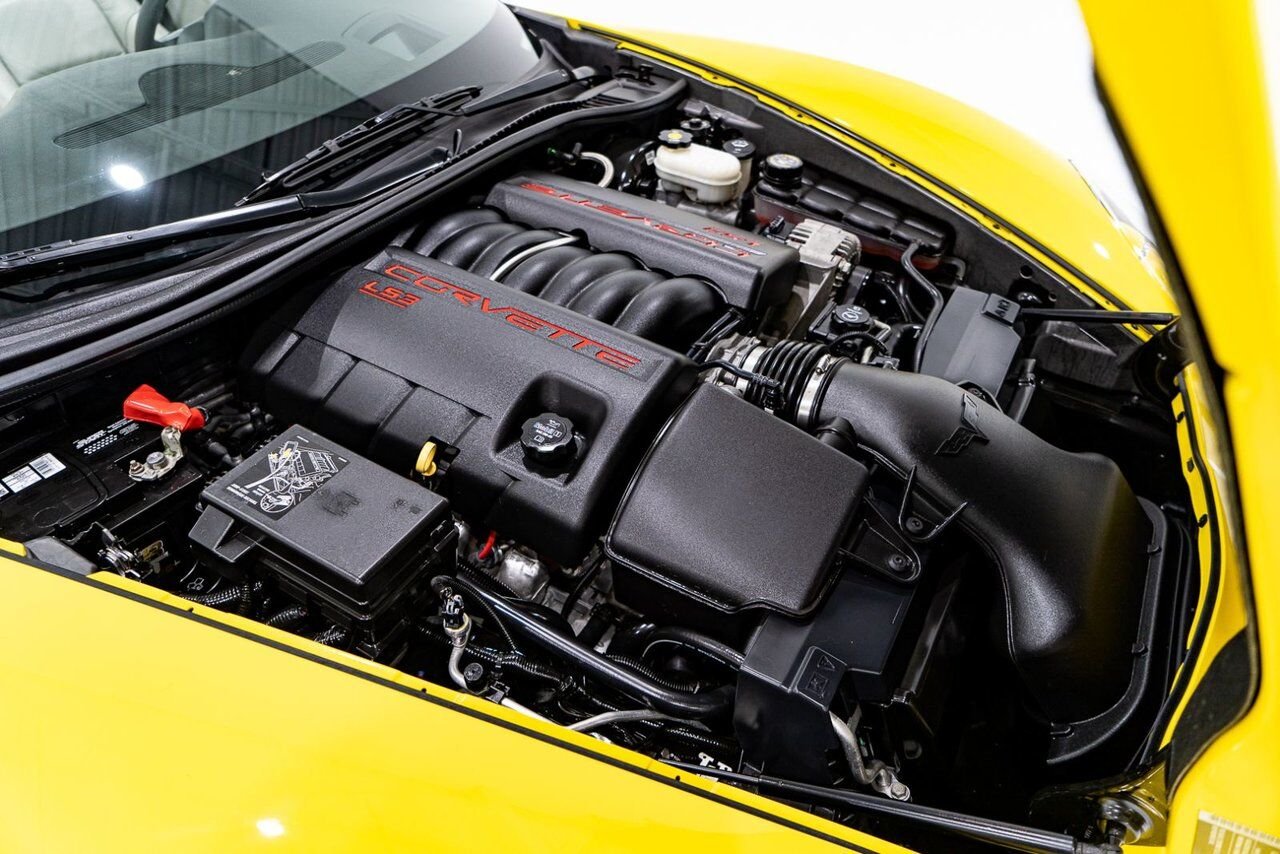 2008 Chevrolet Corvette PRIX EN USD | With Only 900km (563mi) From New With Window Sticker Yellow Montreal - photo #14