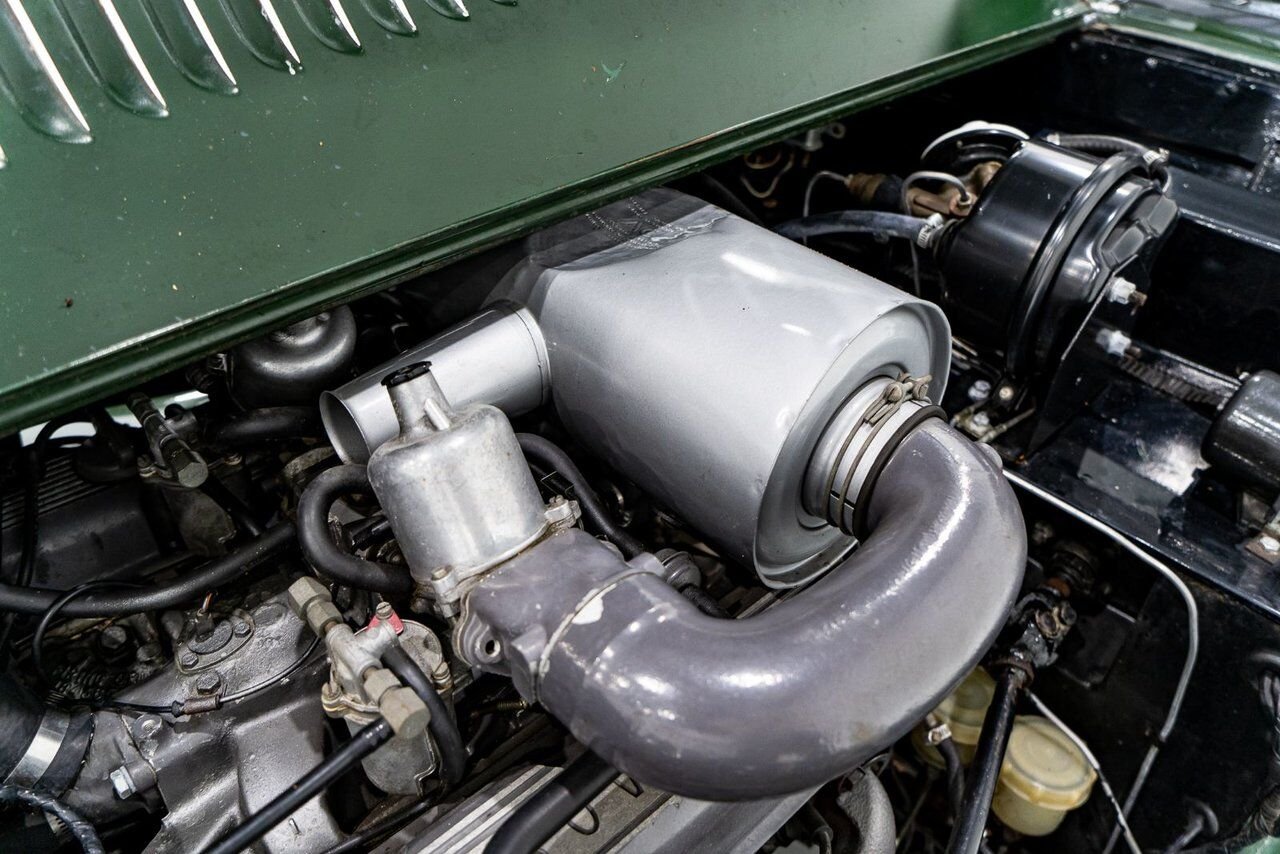 1970 Morgan Plus 8 Unrestored with only 7137km (4435miles) | PRIX EN USD Green Montreal - photo #73