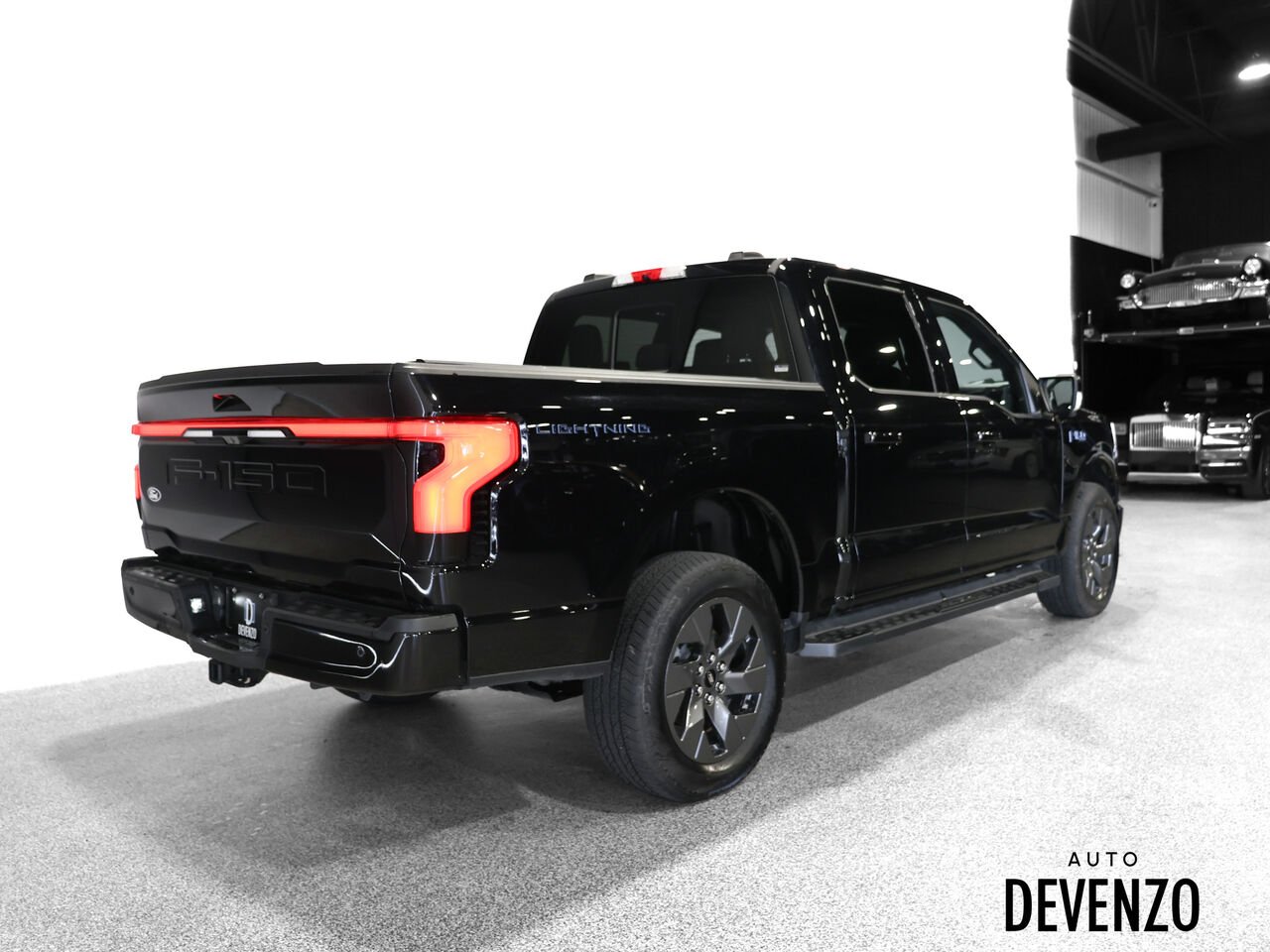 Ford F-150 Lightning 2025 Noir Saint-Eustache - photo #3