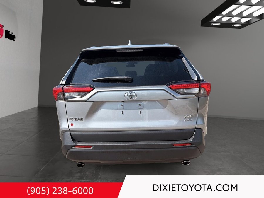 2022 Toyota RAV4 2022 Silver Sky Metallic