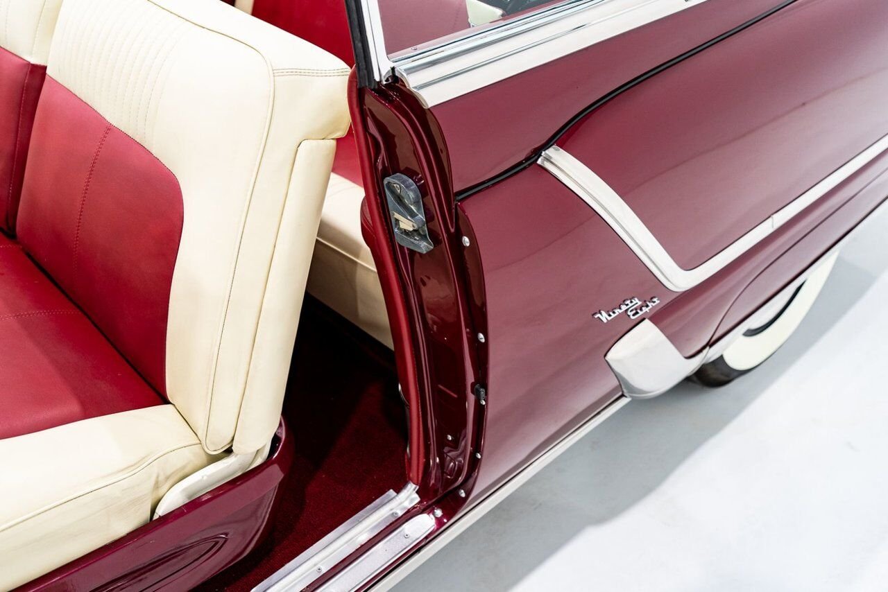 1953 Oldsmobile 98 PRIX EN USD | Convertible Beautifully Presented from complete Restoration Red Montreal - photo #63