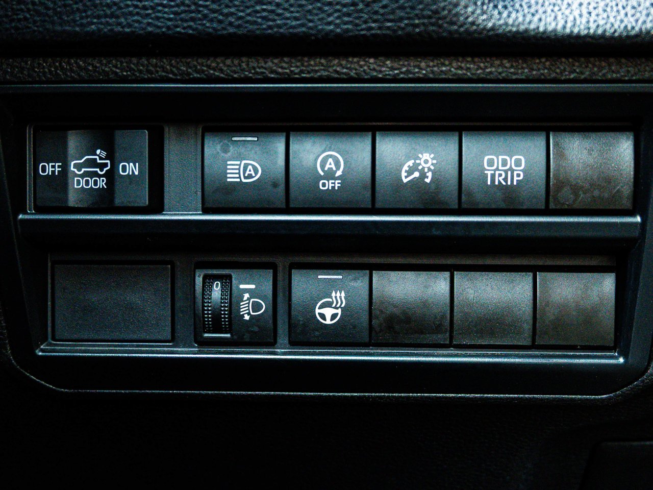 2025 Toyota Tundra 4x4 Crewmax SR White Sherwood Park - photo #17
