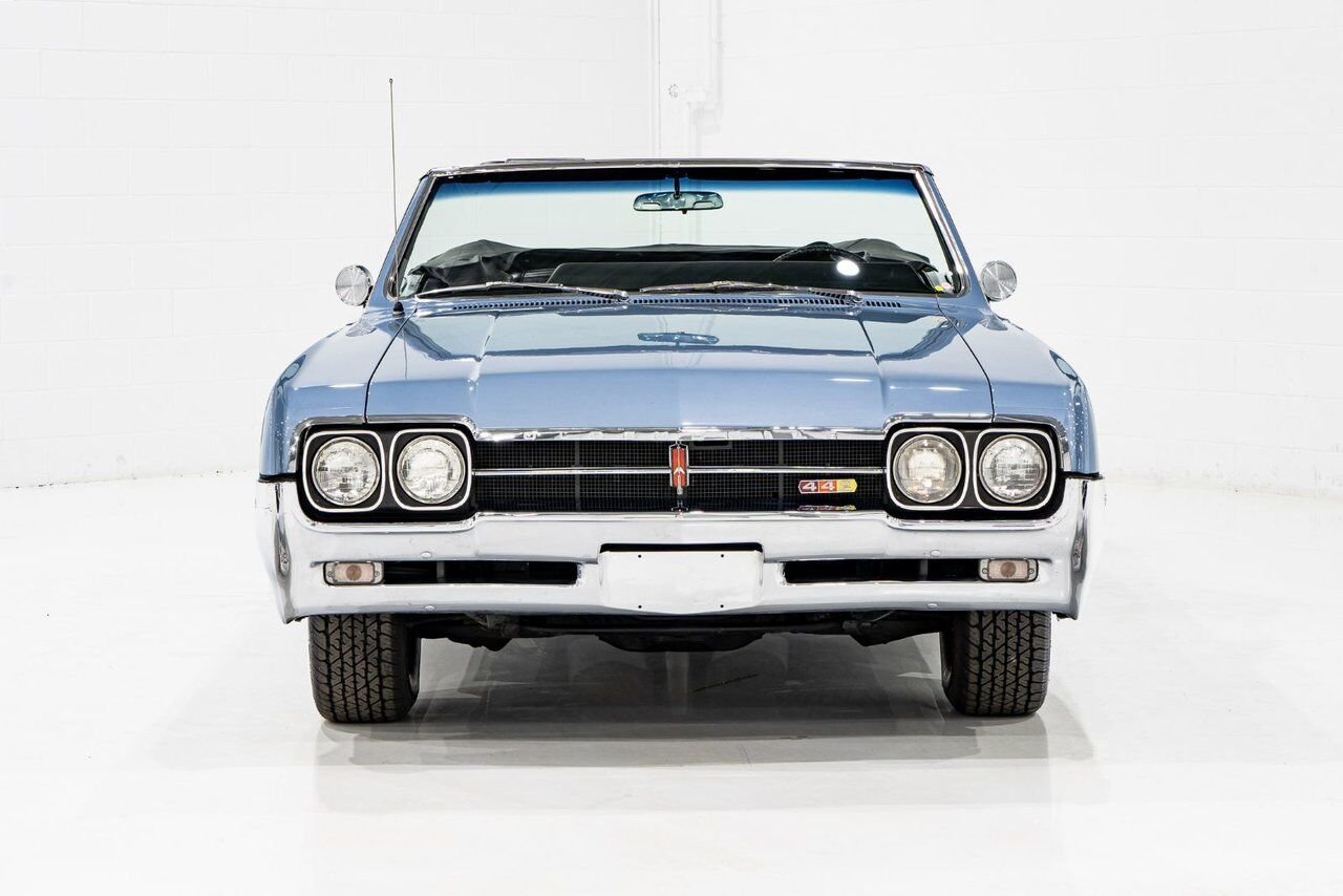 1966 Oldsmobile 442 PRIX EN USD | Matching# 400cu.in. 4-Speed Blue Montreal - photo #5