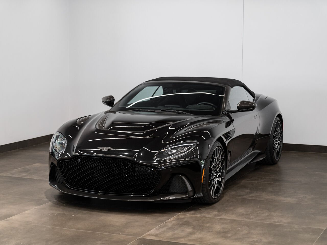 2023 Aston Martin DBS 770 Ultimate | NO LUXURY TAX Kirkland - photo #1