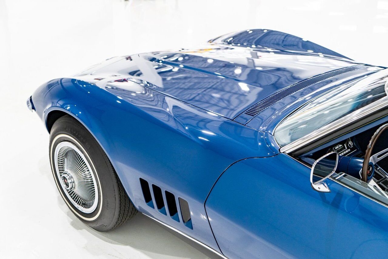 Chevrolet Corvette *PRIX EN USD* Matching numbers Top flight with extensive documentation 1968 Bleu Montréal - photo #50