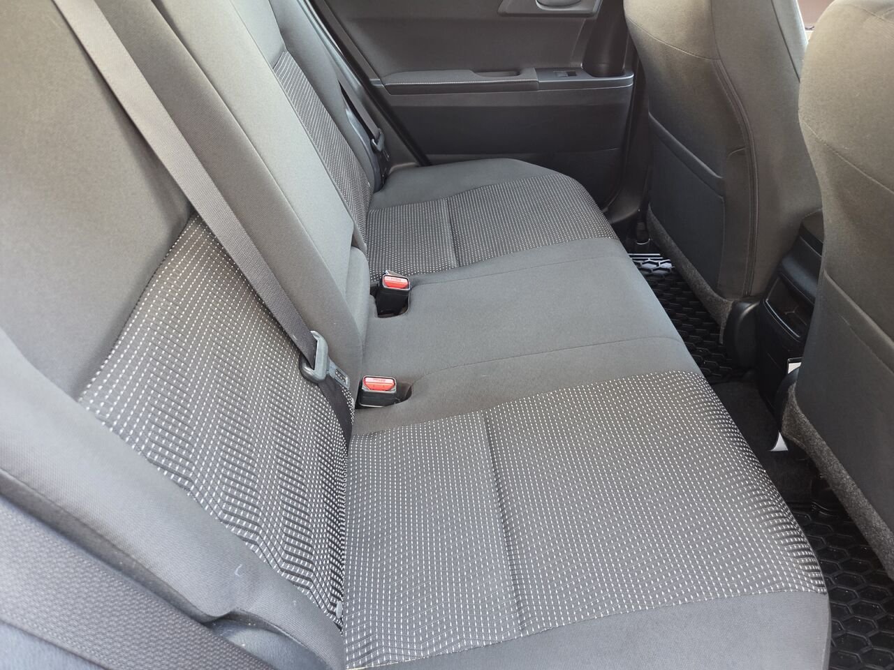 Toyota COROLLA IM 2018 Argent Mont-Laurier - photo #13