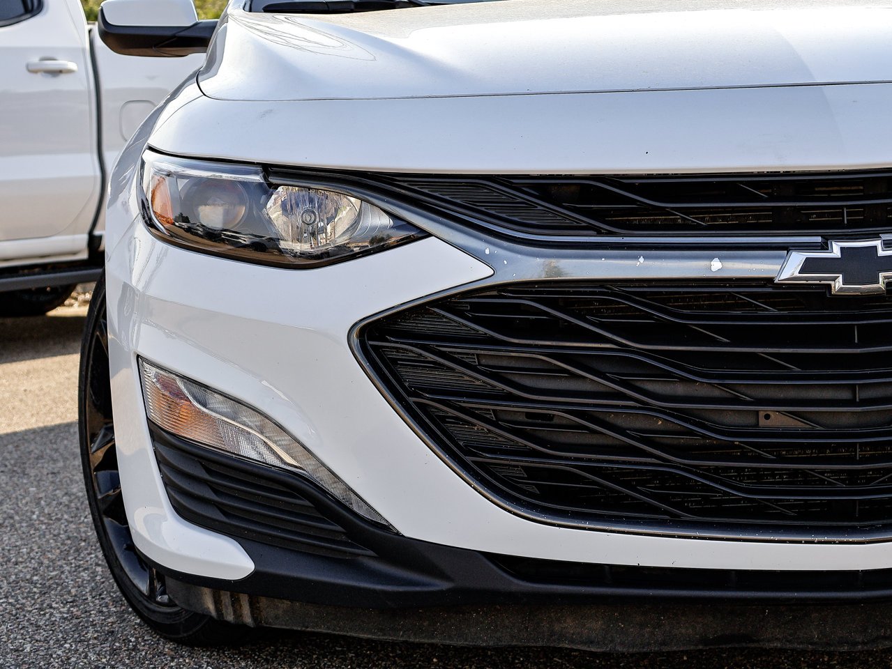 2024 Chevrolet Malibu 4dr Sdn 1LT White Sherwood Park - photo #4