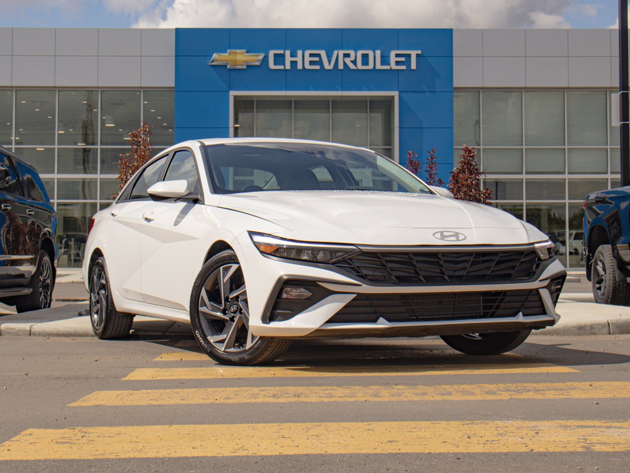 2026 Hyundai Elantra Preferred IVT White Sherwood Park - photo #1