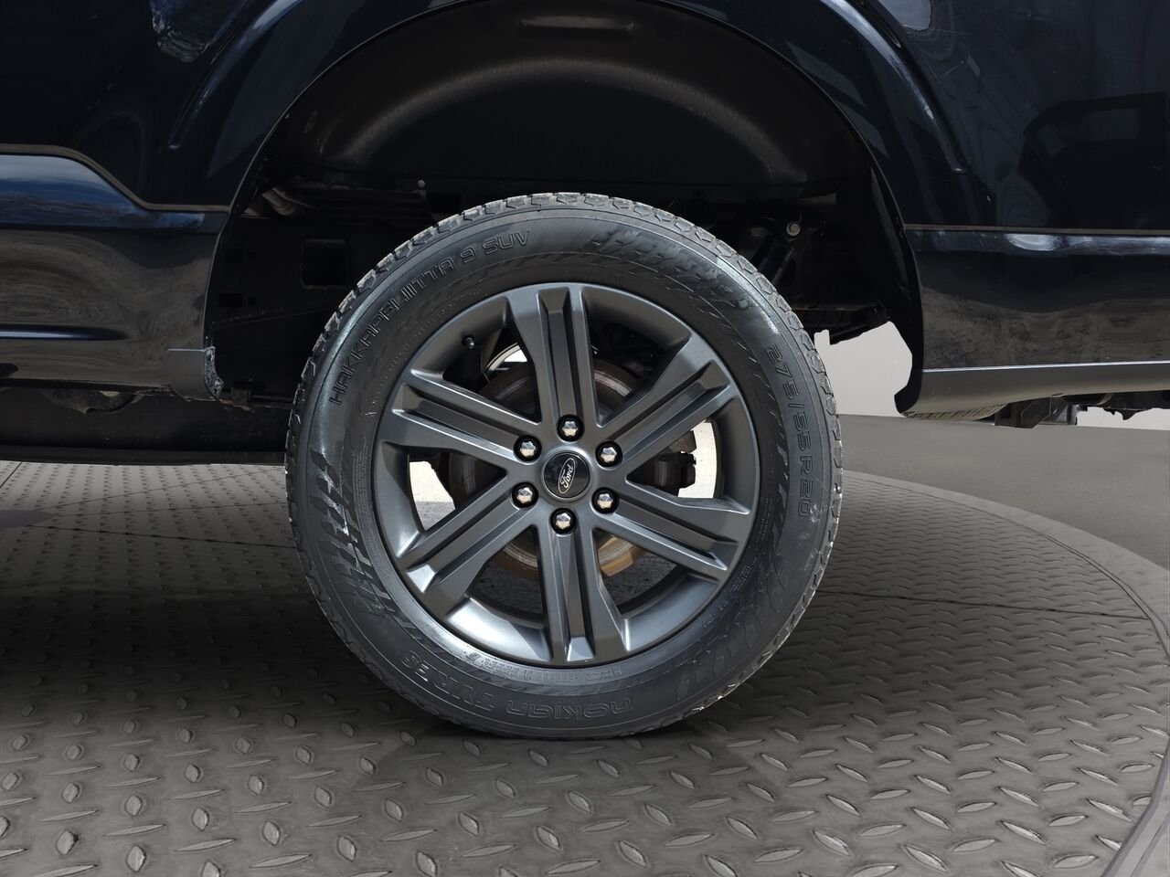 2023 Ford F-150 LARIAT cabine SuperCrew 4RM caisse de 5,5 pi Black Val-David - photo #25