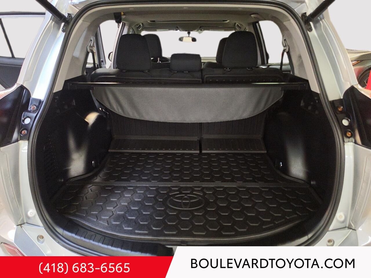 Toyota RAV4 100287A-010 | XLE, AWD 2016 Argent Québec - photo #20