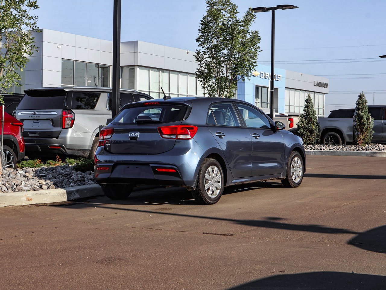 2022 Kia Rio 5-door LX+ IVT Blue Sherwood Park - photo #7