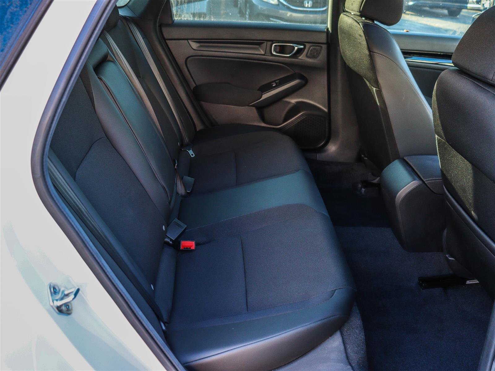 Honda Civic hybride berline 2025 White Ottawa & Gatineau - photo #16