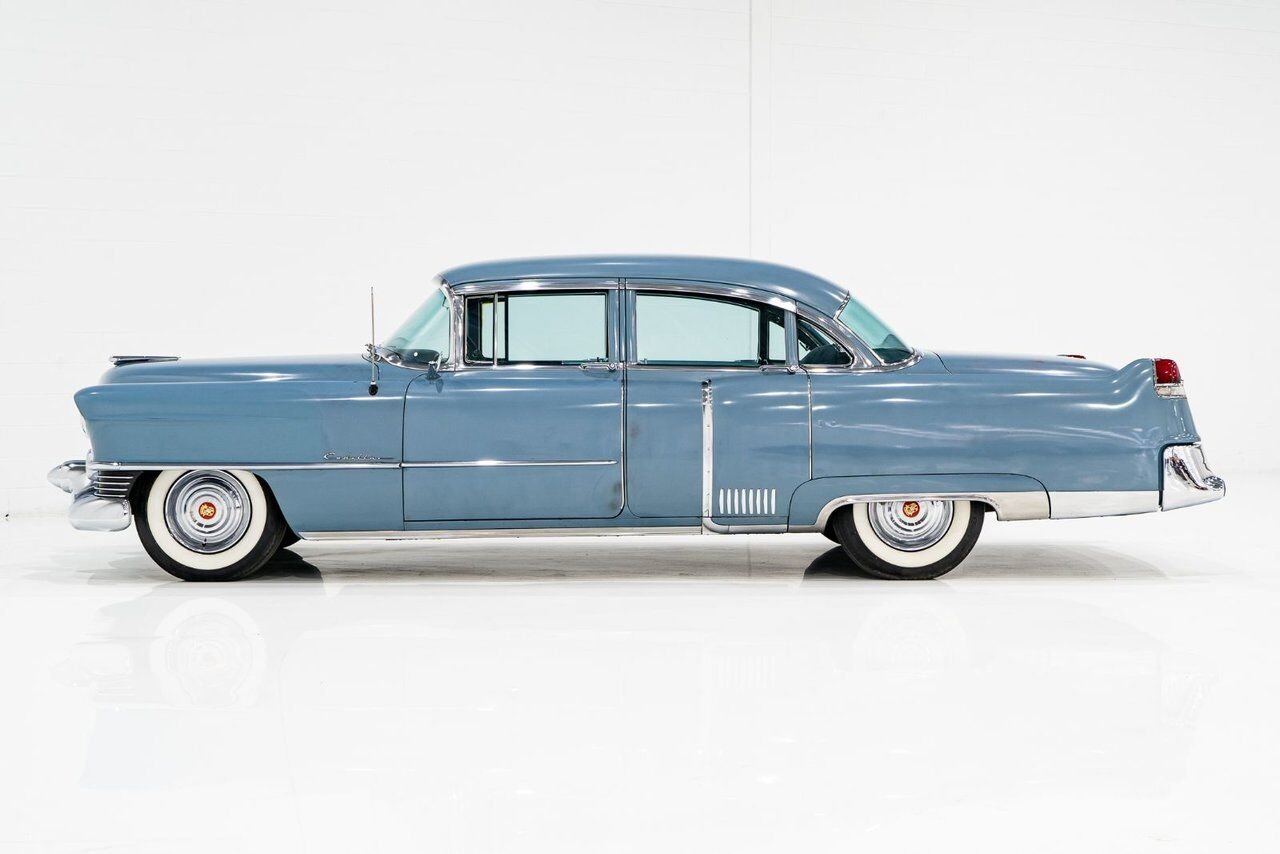 1954 Cadillac Fleetwood Unrestored fully original survivor **PRICE IN USD** Blue Montreal - photo #2
