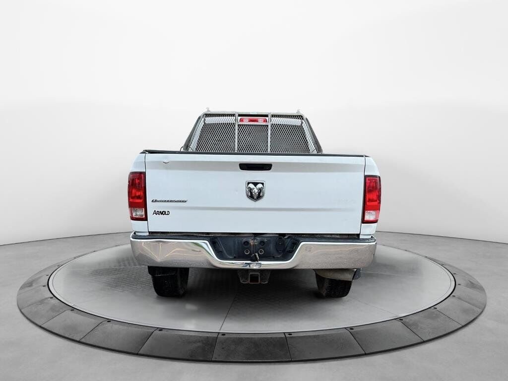 2015 Ram 2500 VIN 3C6UR5JL7FG623673 White Chicoutimi - photo #2