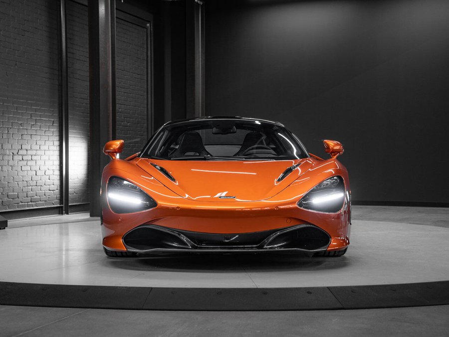 2018 McLaren 720S 2018 Blue