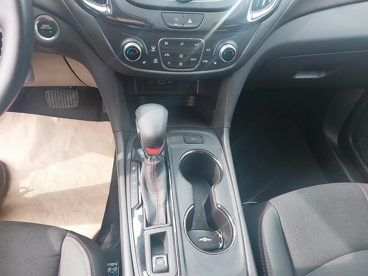 2024 Chevrolet Equinox VIN 3GNAXWEGXRS246379 Red Chicoutimi - photo #14