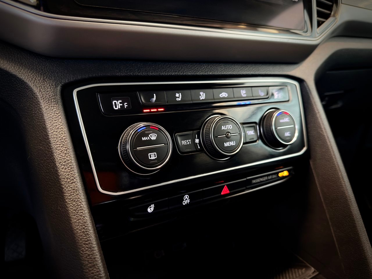 2018 Volkswagen Atlas White Notre-Dame-des-Prairies - photo #32