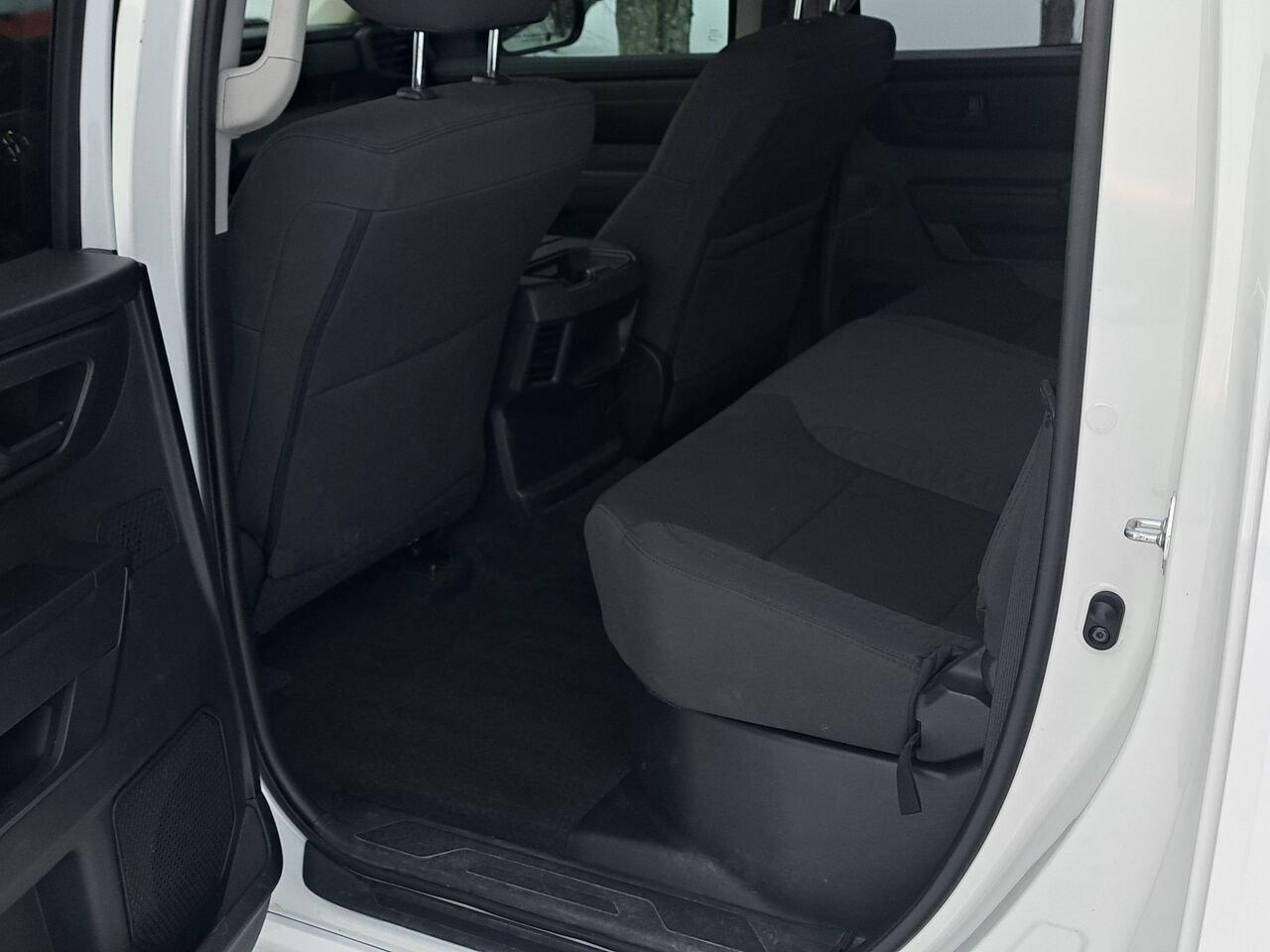 Toyota Tundra SR CrewMax 4x4 2023 blanc Lac-Etchemin - photo #12
