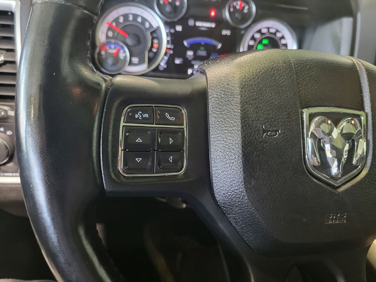Ram 1500 Classic 2019 Noir Longueuil, - photo #18