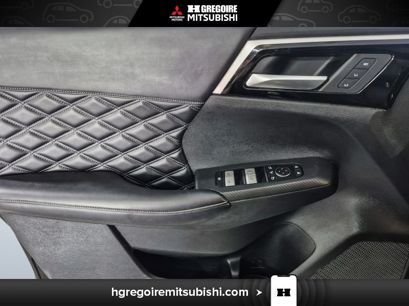 2023 Mitsubishi Outlander Plug-In Hybrid Black Laval - photo #12