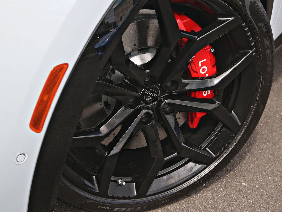 2026 Lotus Eletre 2026 Silver