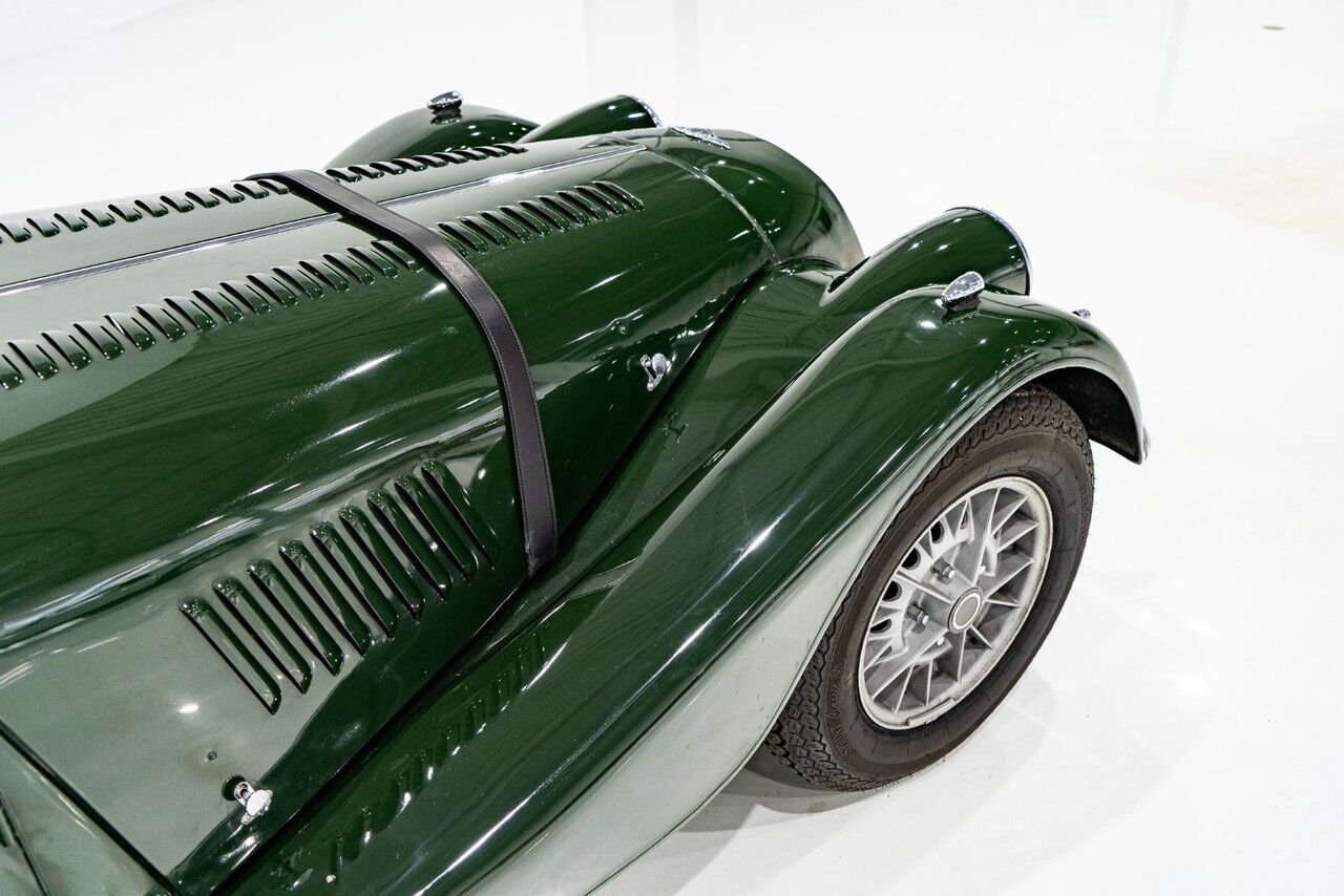 1970 Morgan Plus 8 Unrestored with only 7137km (4435miles) | PRIX EN USD Green Montreal - photo #37