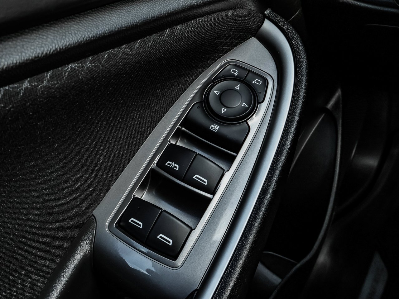 2025 Chevrolet Malibu 4dr Sdn 1LT Black Sherwood Park - photo #18
