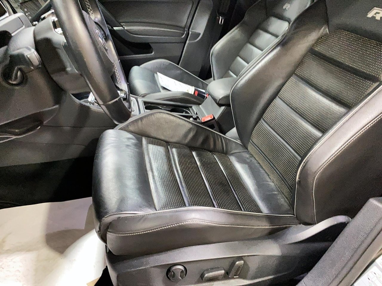 2018 Volkswagen Golf R VIN WVWWF7AU2JW098059 Baie-Comeau - photo #11