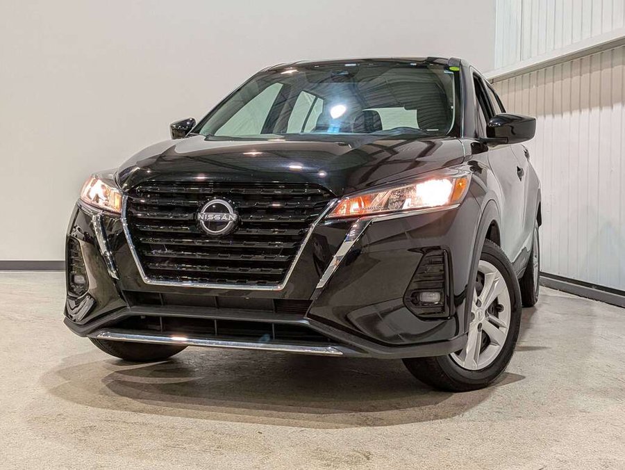 2024 Nissan Kicks Black
