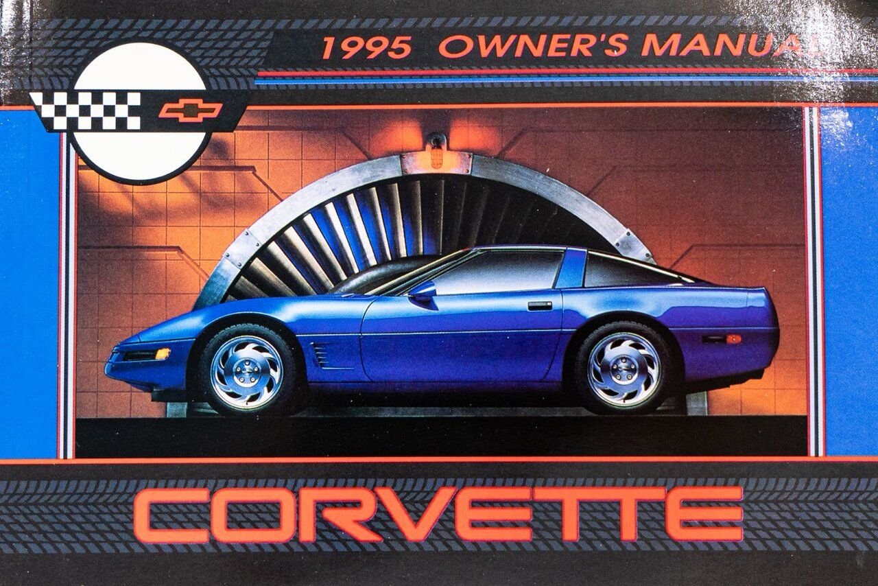 Chevrolet Corvette *PRIX EN USD* RPO Z4Z PACE CAR PRESENTED IN DELIVERY PACKAGING WITH ONLY 192MILES (307KM) FROM NEW 1995 Blanc Montréal - photo #33