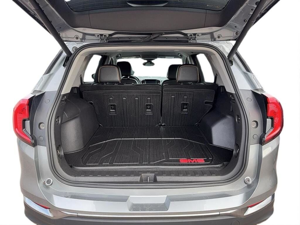 2023 GMC Terrain VIN 3GKALYEGXPL208579 Grey Chicoutimi - photo #5