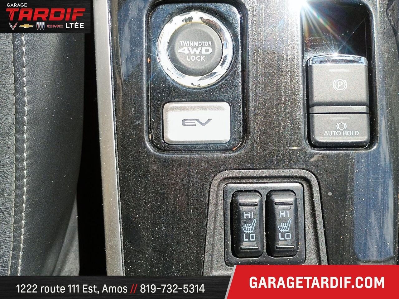 Mitsubishi Outlander PHEV 10620C 2018 Rouge Amos - photo #21
