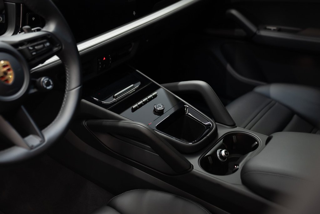 Porsche Cayenne Turbo E-Hybrid Coupe AWD 2024 Blanc Kirkland - photo #17