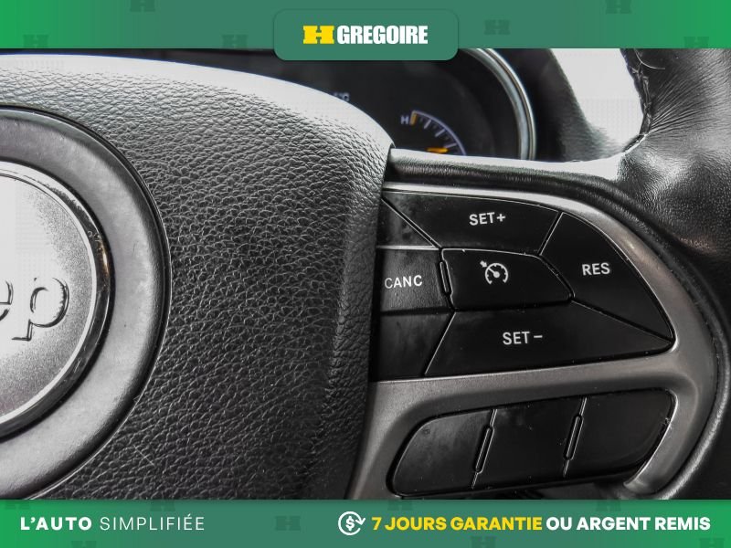 2019 Jeep Grand Cherokee Black Blainville - photo #21