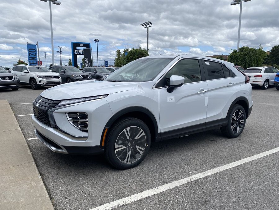 2026 Mitsubishi Eclipse Cross SE S-AWC utilitaire sport 4x4 White Diamond