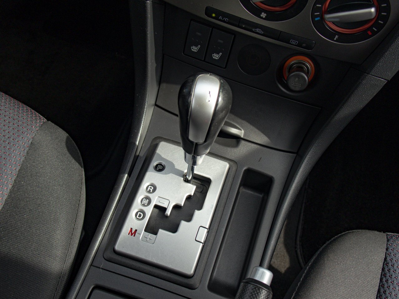 2007 Mazda Mazda3 4dr Sdn Auto GT Silver Sherwood Park - photo #27