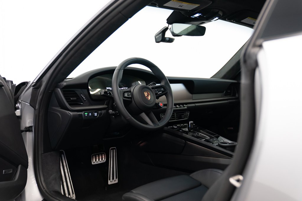 2026 Porsche 911 Carrera GTS Coupe \\ \\ NO LUXURY TAX Silver Kirkland - photo #16